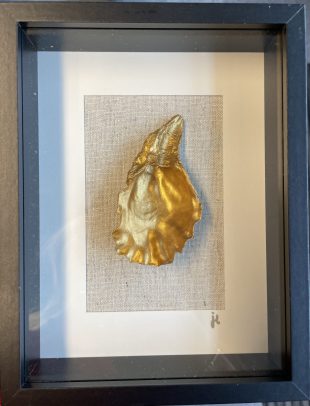 Gouden oester in lijst