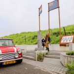 lanchester monument met mini cooper