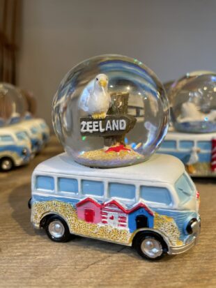 Glazenbol VW busje Zeemeeuw